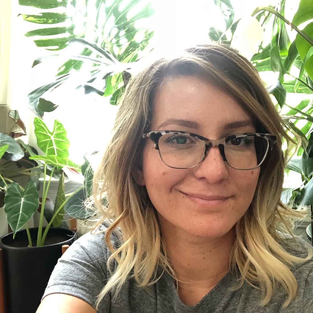 Meet your Posher, Cassandra